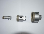 Φορητό μηχάνημα τρυπήματος πέτρας